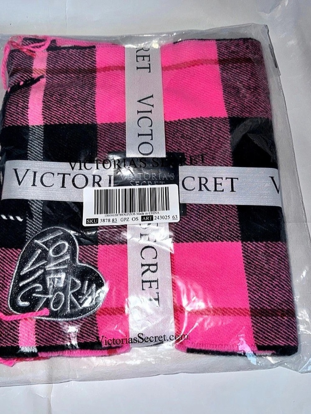 Victoria's Secret Signature Plaid Scarf Plaid Scarf in Pink & Black NWT